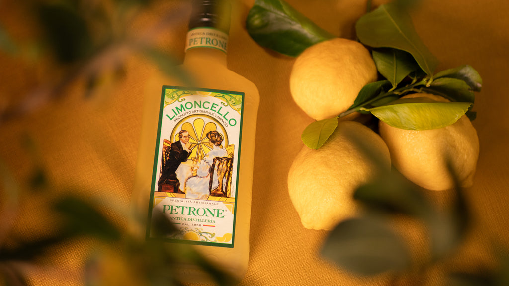 Il limoncello artigianale di Distilleria Petrone: un'esplosione di gusto e tradizione