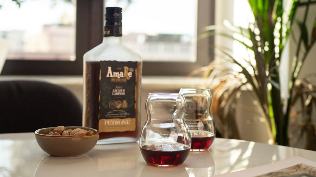 Amaro artigianale alle erbe Amarè: un viaggio tra tempo e cultura